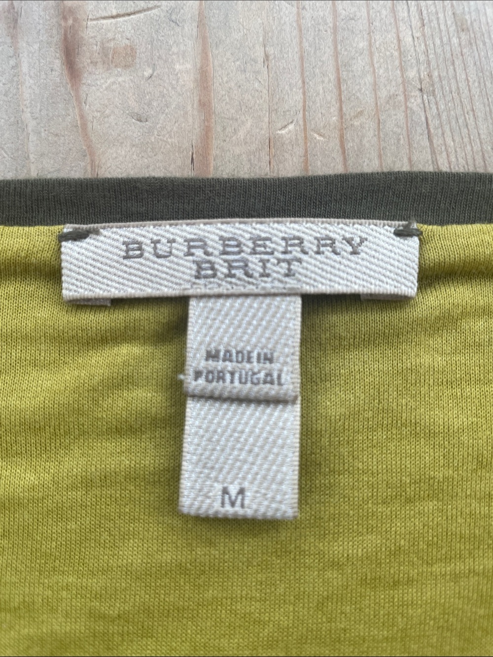 Burberry Luxury Olive Green Layered V-Neck Designer Shortsleeve Top- Medium - Picture 4 of 7